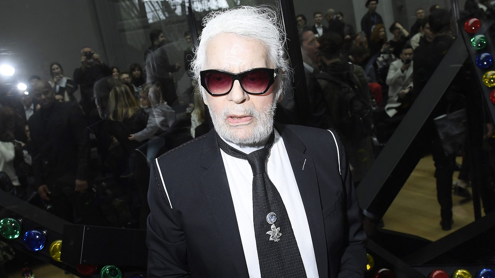 40++ Sprueche karl lagerfeld , Karl Lagerfeld Schockierende Bilder! Wie schlecht geht es ihm wirklich? InTouch