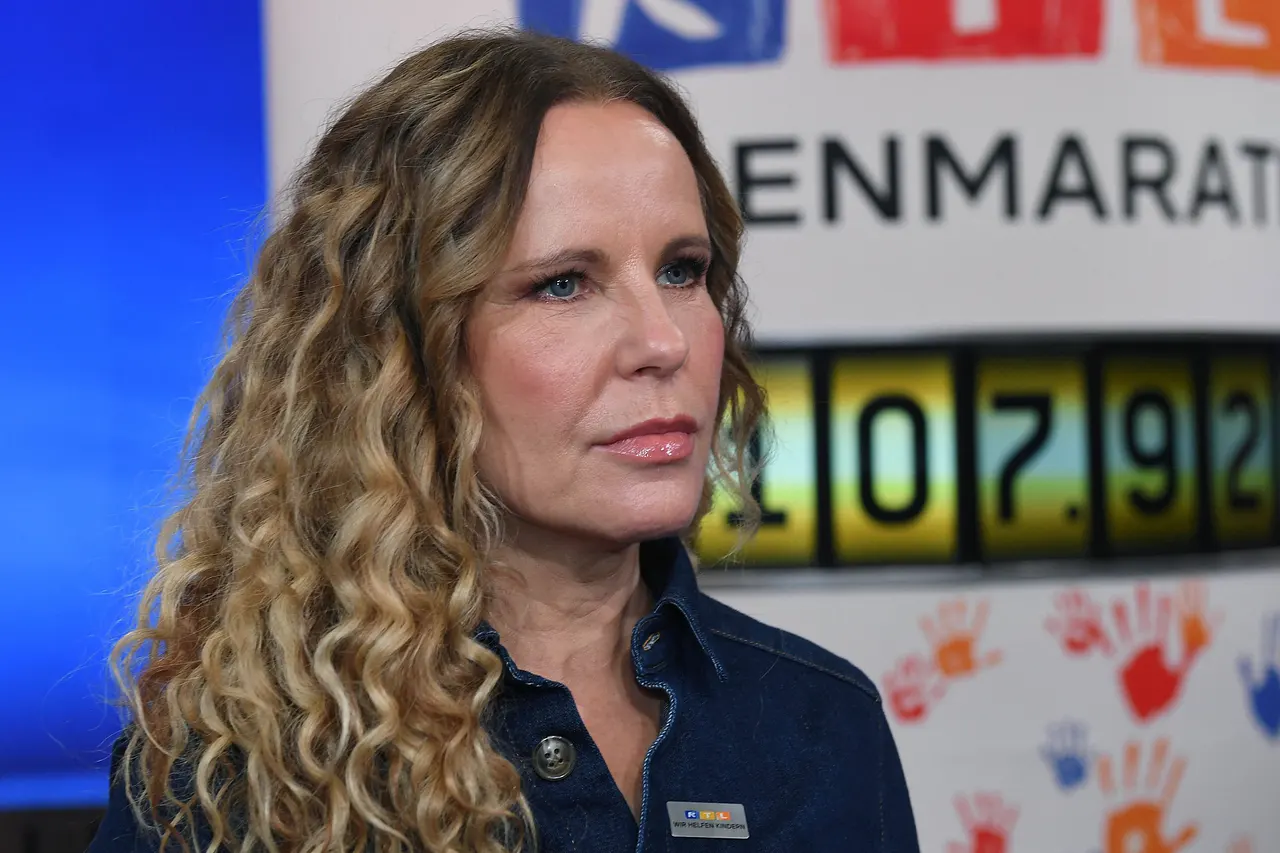 Katja Burkard beim RTL-Spendenmarathon 2022. - Foto: IMAGO / Revierfoto Katja Burkard beim RTL-Spendenmarathon 2022.