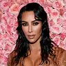 Kim Kardashians verrückter Trick gegen Augenringe