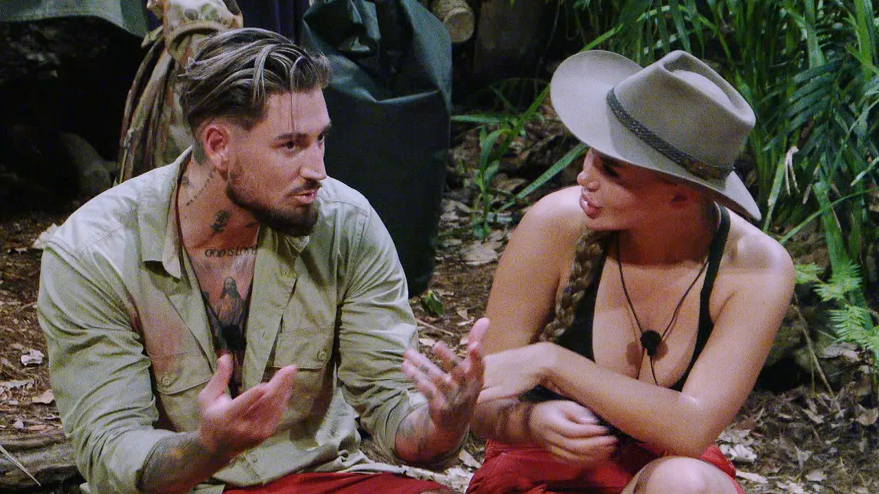 Dschungelcamp: Kim Virginia und Mike Heiter Dschungelcamp: Kim Virginia und Mike Heiter - Foto: RTL