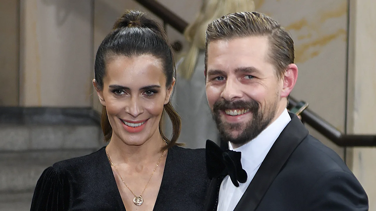 Klaas Heufer-Umlauf mit Frau Doris Golpashin Klaas Heufer-Umlauf mit Frau Doris Golpashin 2019 - Foto: Imago
