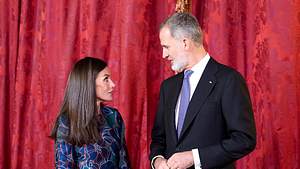 Königin Letizia & König Felipe - Foto: Carlos Alvarez/Getty Images)