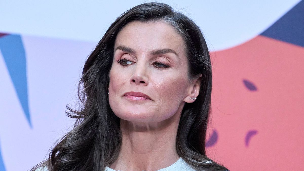 Königin Letizia mit ernstem Blick
