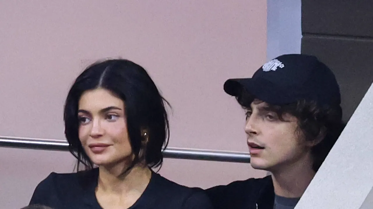 Kylie Jenner und Timothée Chalamet Kylie Jenner und Timothée Chalamet - Foto: IMAGO / ABACAPRESS / Dylan Travis