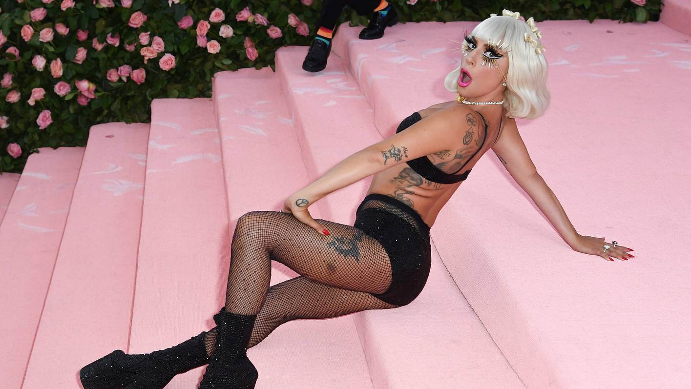 Lady Gaga nackt bei der MET Gala