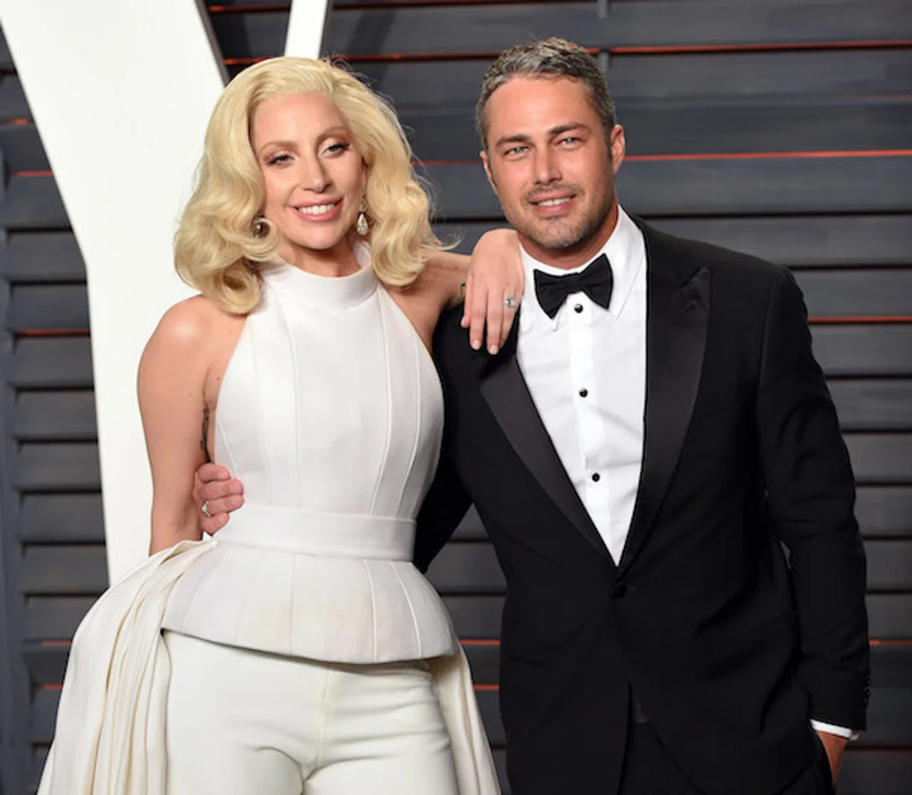 Taylor Kinney will zu Lady Gaga zurück Liebescomeback? Taylor Kinney will zurück zu Lady Gaga - Foto: Getty Images
