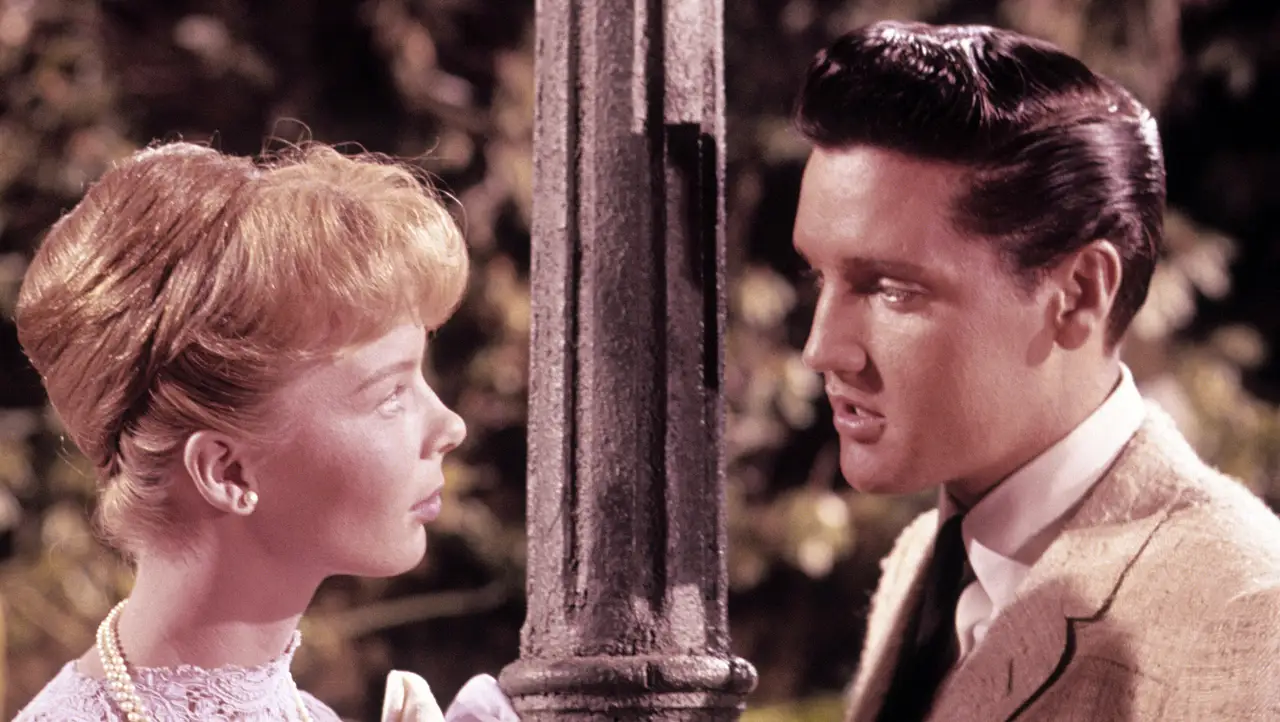 Laurel Goodwin und Elvis Presley Laurel Goodwin und Elvis Presley - Foto: IMAGO/ Everett Collection