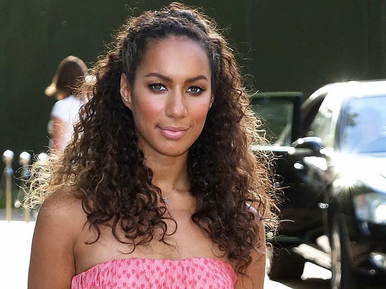 Sängerin Leona Lewis ahnte nichts Böses - da schlug ihr ein Unbekannter plötzlich mitten ins Gesicht! Sängerin Leona Lewis ahnte nichts Böses - da schlug ihr ein Unbekannter plötzlich mitten ins Gesicht! - Foto: GettyImages