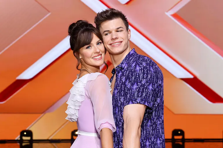  Taliso Engel und Patricija Ionel Hand in Hand bei „Let's Dance“