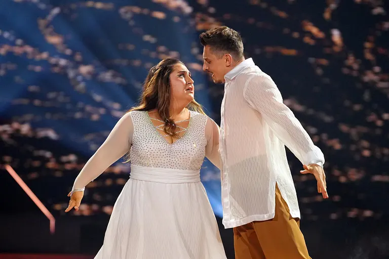 Selfiesandra und Zsolt Sándor Cseke bei "Let's Dance": Sorge um ihre Gesundheit.
