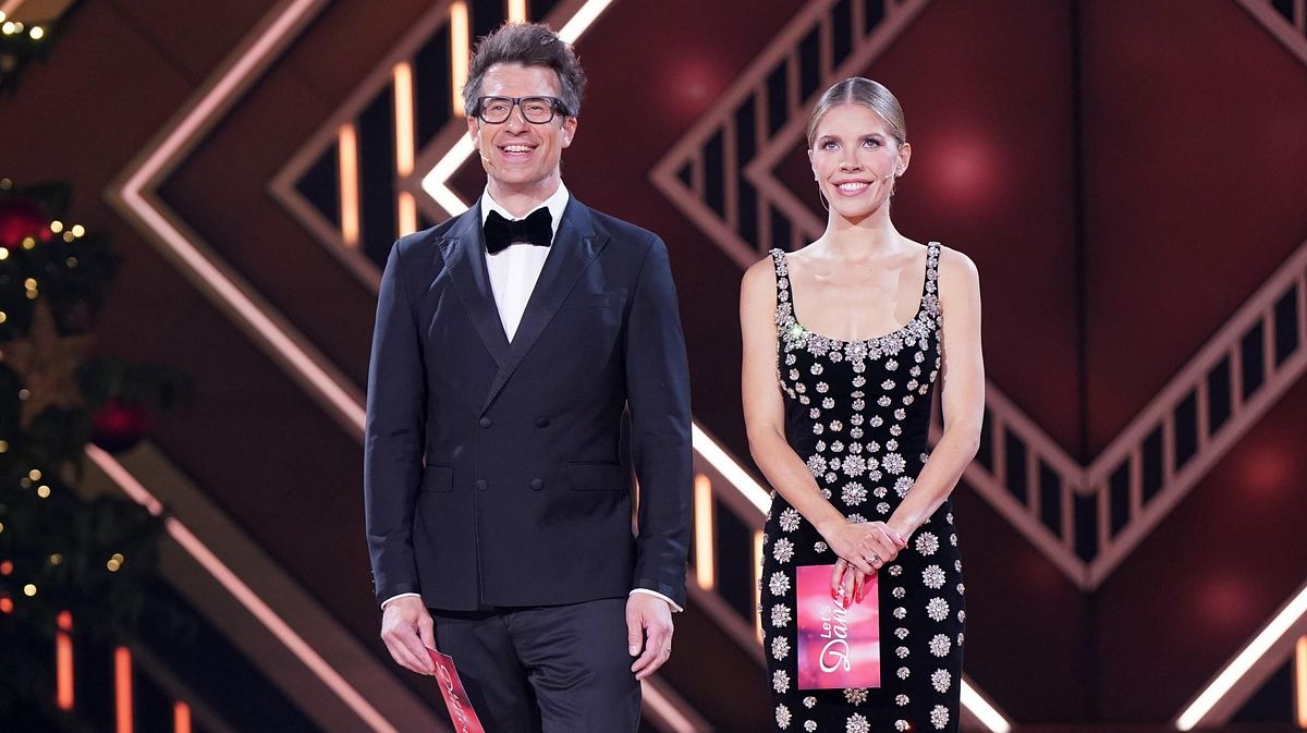 Victoria Swarovski und Daniel Hartwich auf der Let's Dance-Bühne