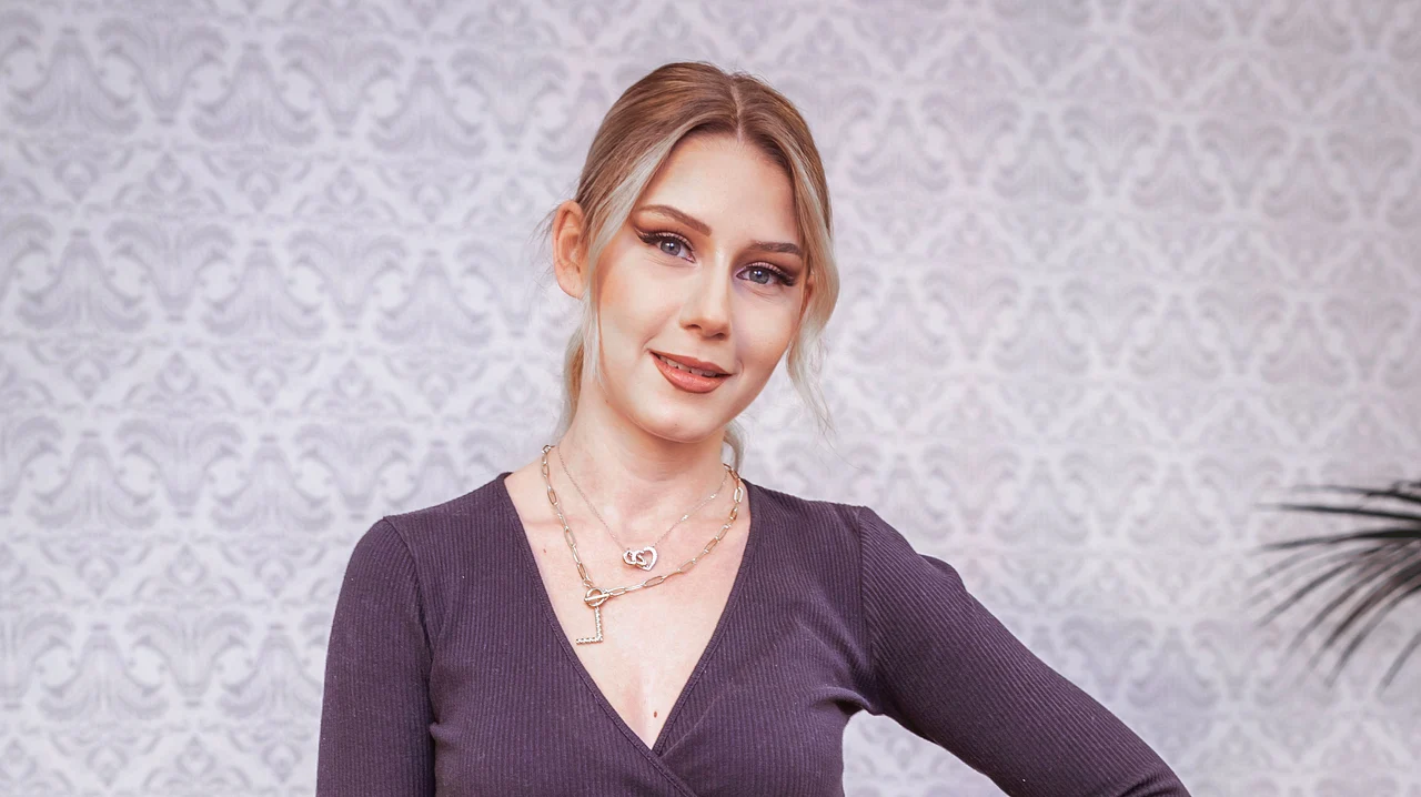 Loredana Wollny Loredana Wollny - Foto: RTLzwei