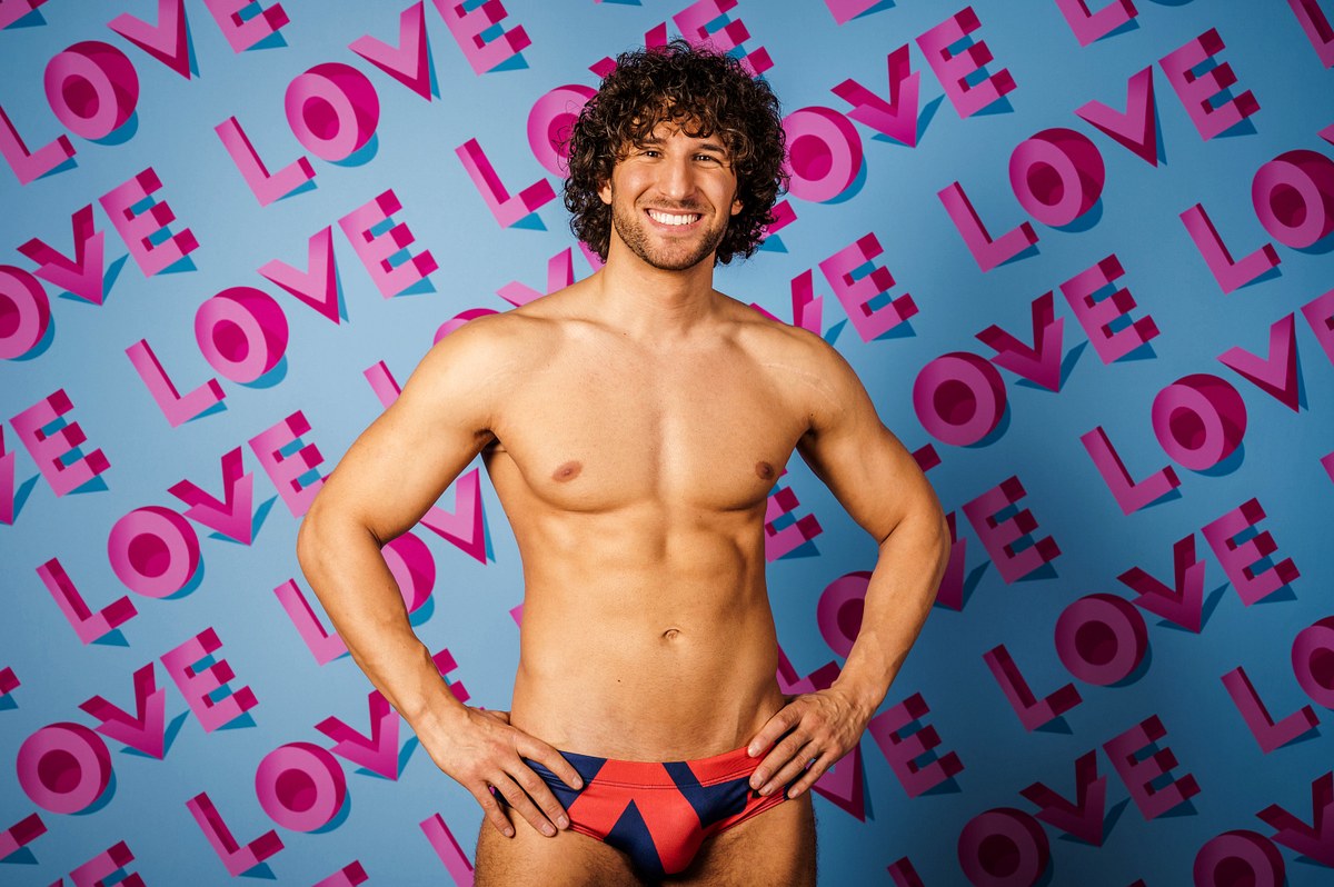 Love Island 2022 Adriano