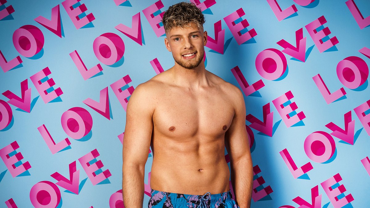 Love Island 2022 Mark