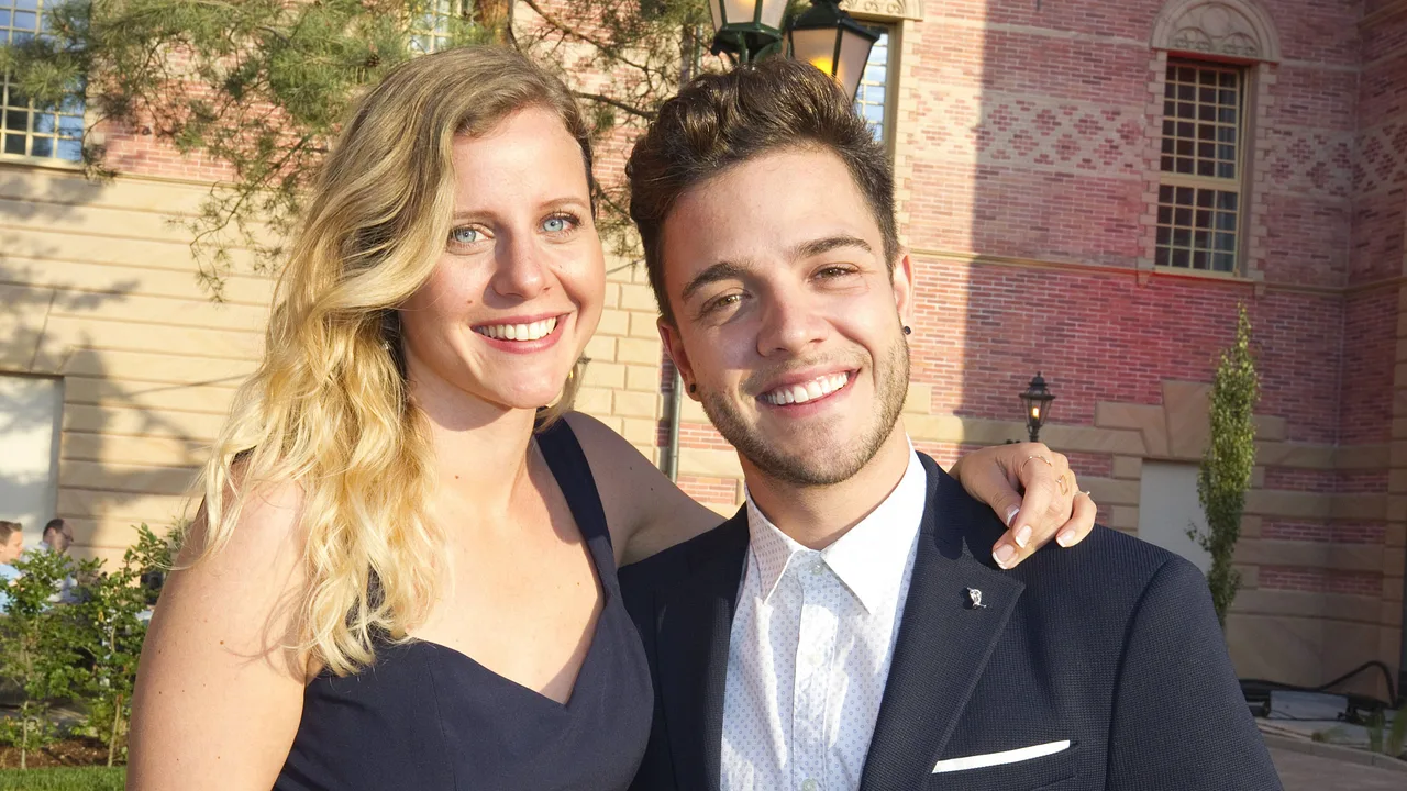 Luca Hänni und Freundin Michèle Luca Hänni und Freundin Michèle - Foto: imago