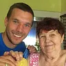 Lukas Podolski trauert um seine Oma