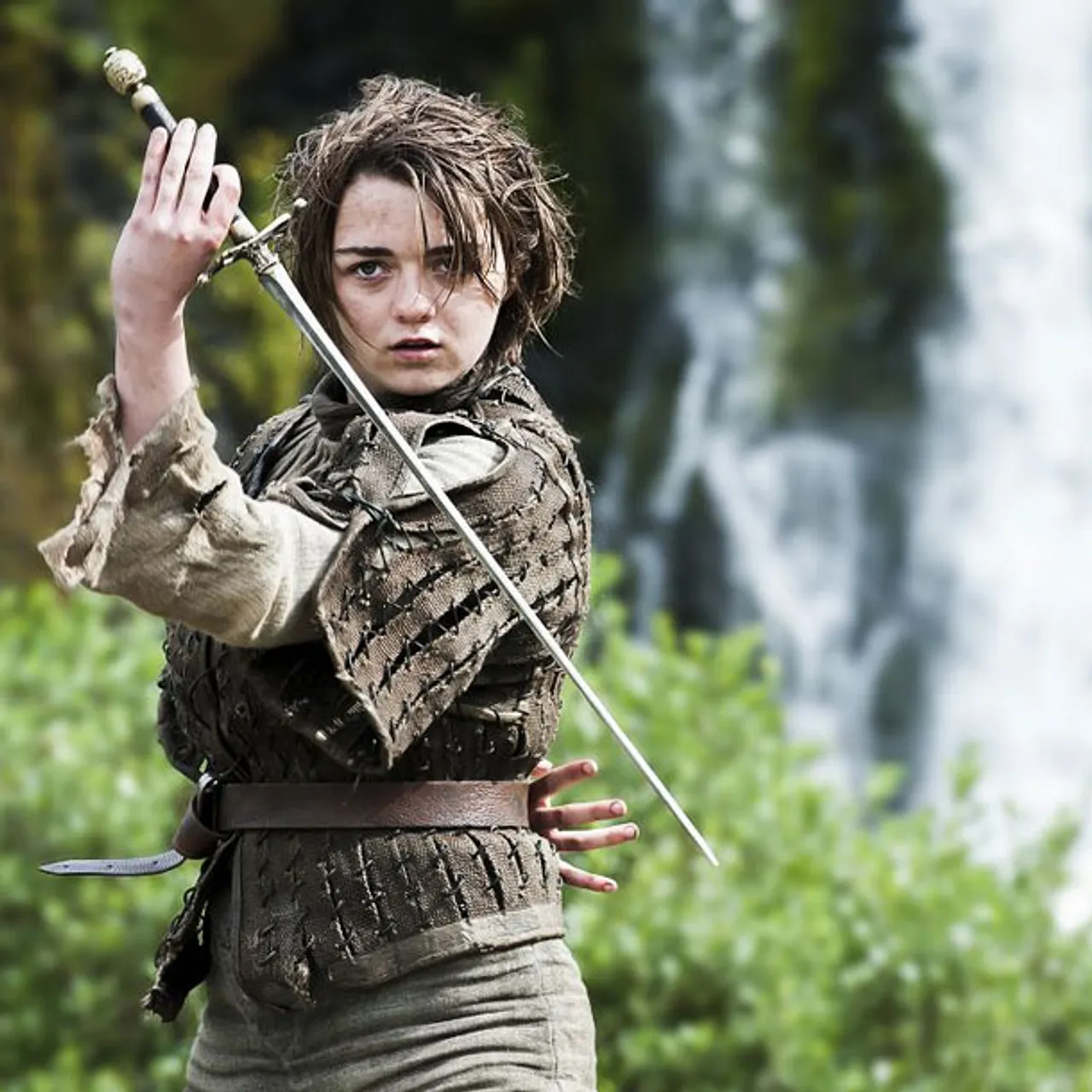 Maisie Williams hat die Haare blau Maisie Williams hat die Haare blau - Foto: HBO