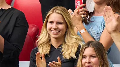 Manuel Neuers Freundin Anika Bissel bei der EM 2021