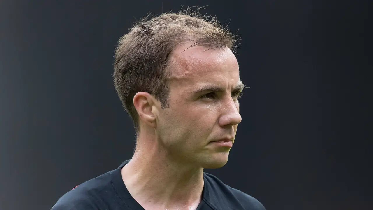 Mario Götze packt aus: "Das war's, ich höre auf." Mario Götze packt aus: Das wars, ich höre auf. - Foto: IMAGO / Kessler-Sportfotografie