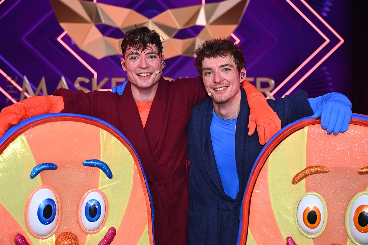 The Masked Singer: Die Flip-Flops sind Roman und Heiko Lochmann The Masked Singer: Die Flip-Flops sind Roman und Heiko Lochmann