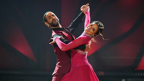 Massimo Sinató und Sally Özcan - Foto: RTL/ Stefan Gregorowius