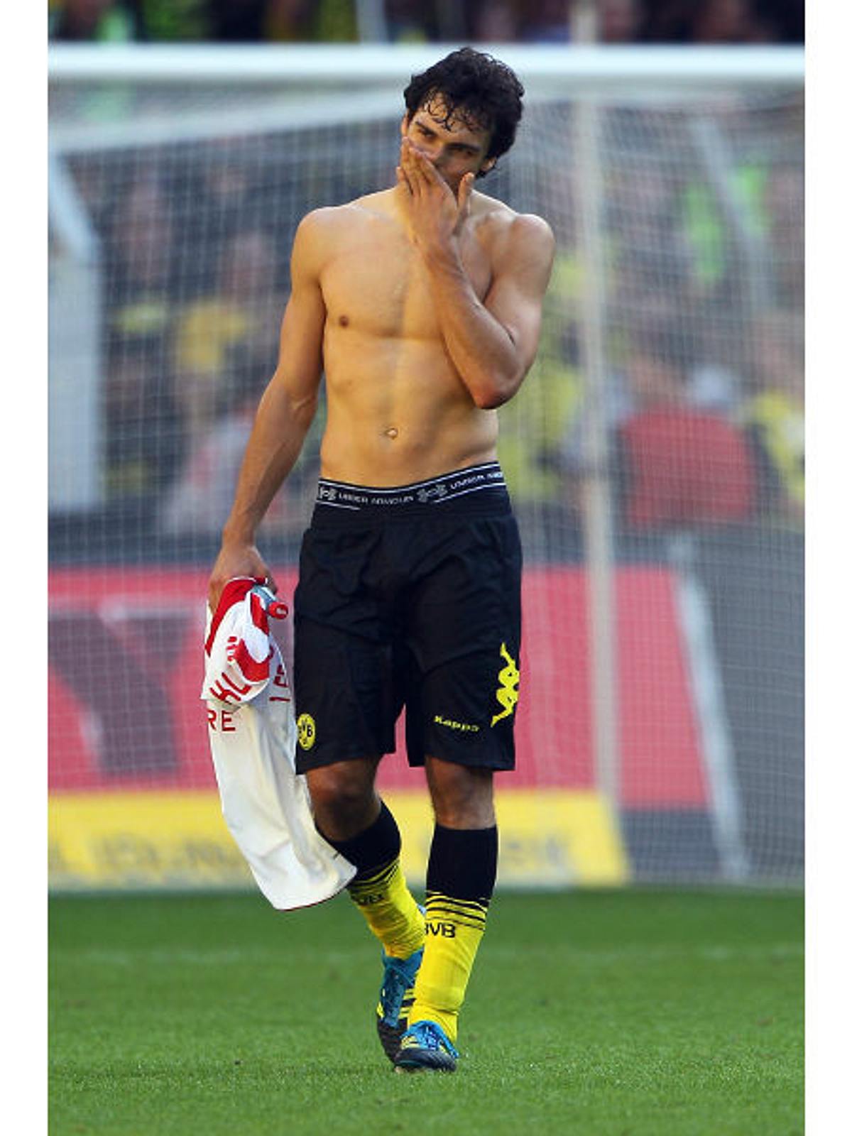 Wir ♥ Mats Hummels - So sexy ist der EM-Kicker - Bild 1