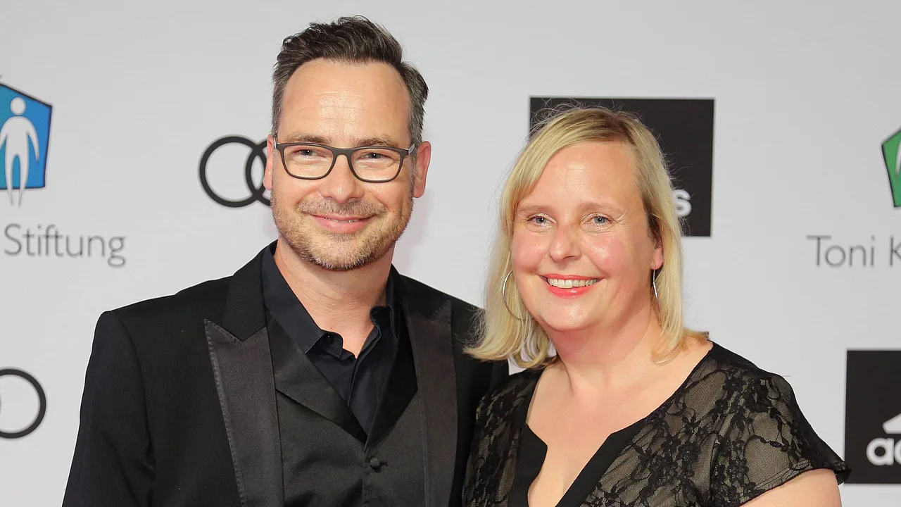 Matthias Opdenhövel mit Frau Alexandra Opdenhövel Matthias Opdenhövel mit seiner Frau Alexandra - Foto: Imago