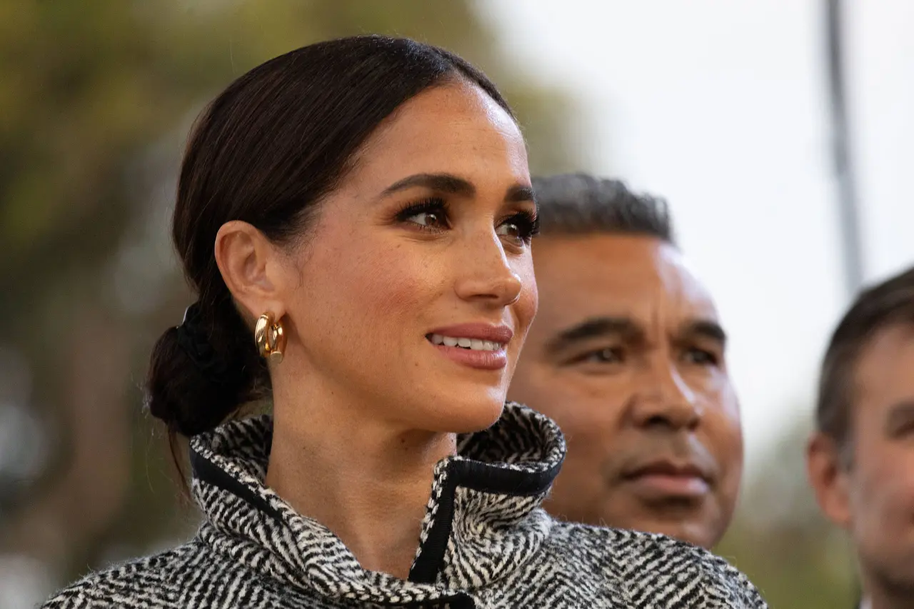 meghan markle halbbruder Meghan Markle guckt zur Seite - Foto: IMAGO / ZUMA Press Wire