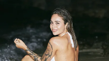 Bachelorette Melissa Damilia nackt mit Tattoos