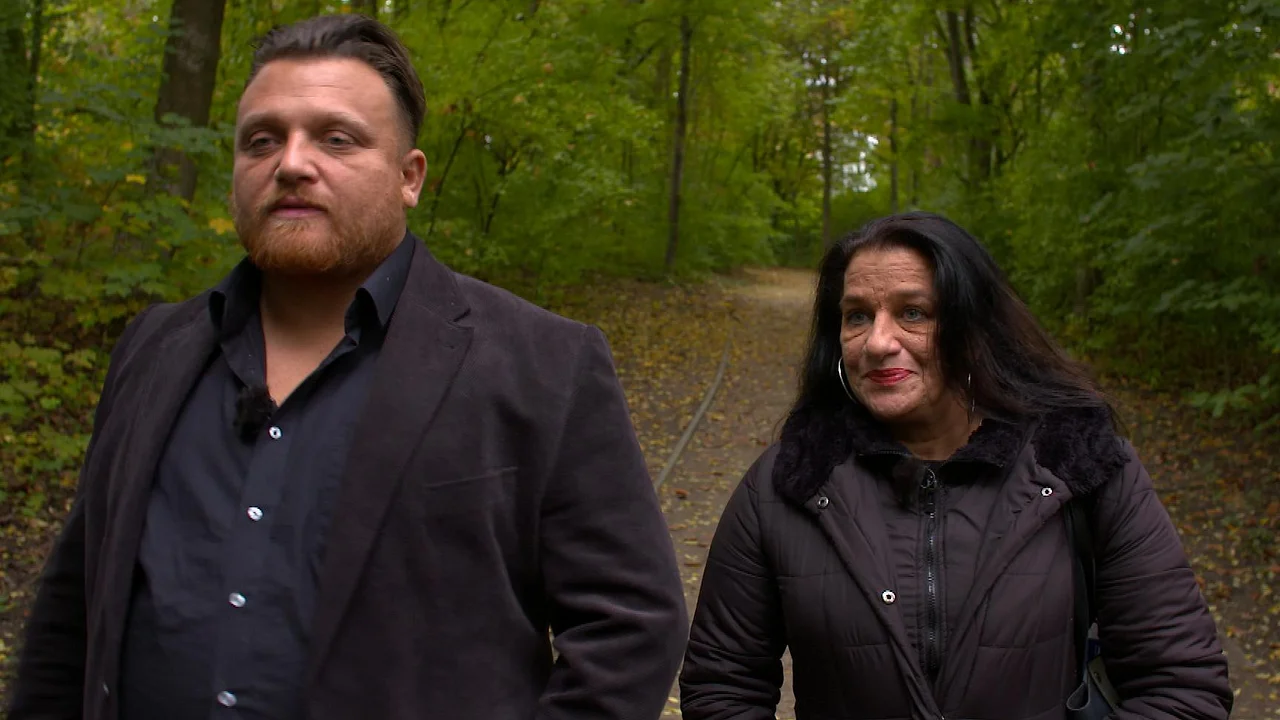 Menowin Fröhlich Menowin Fröhlich und seine Mutter - Foto: TVNOW / filmpool