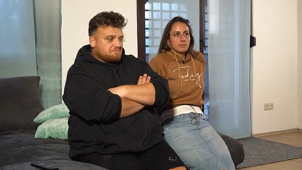 Menowin Fröhlich und Ehefrau Senay