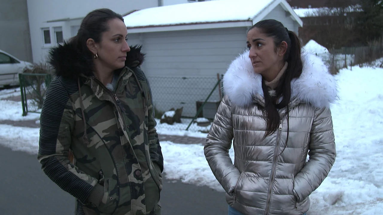 Senay Fröhlich und ihre Schwester Sevim Senay Fröhlich und ihre Schwester Sevim - Foto: TVNOW / filmpool