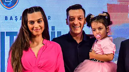 Amine Gulse, Mesut Özil & Tochter Eda