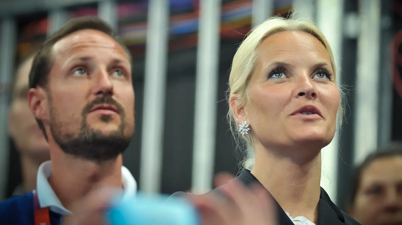 Prinzessin Mette Marit & Prinz Haakon Prinzessin Mette Marit & Prinz Haakon - Foto: AGO / ABACAPRESS