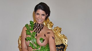 Micaela Schäfer will sich die Brüste vergrößern lassen - Foto: GettyImages