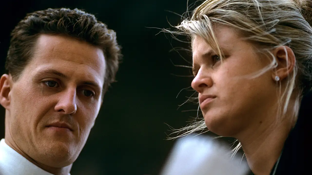 Michael Schumacher und Corinna Schumacher Michael Schumacher und Corinna Schumacher - Foto: Paul-Henri Cahier/Getty Images