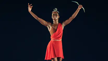 Michael DePrince in Pose auf der Bühne