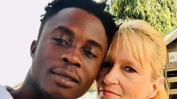 Michaela Vollmer und Edward bei "Goodbye Deutschland"