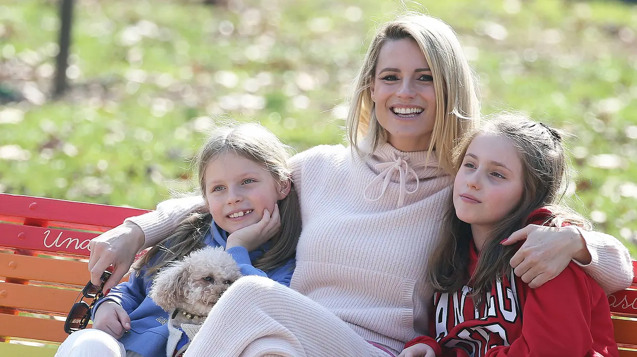 Michelle Hunziker & ihre Töchter Sole und Celeste Michelle Hunziker & ihre Töchter Sole und Celeste - Foto: IMAGO / Independent Photo Agency Int.