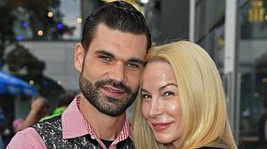 Mike Cees und Michelle Monballijn - Foto: Tristar Media/Getty Images