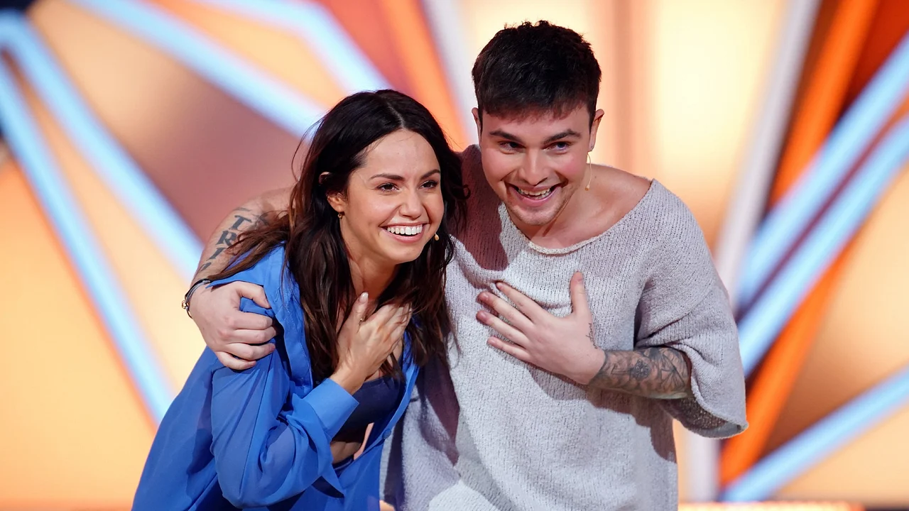 Christina Luft und Mike Singer Christina Luft und Mike Singer - Foto: RTL/ Stefan Gregorowius