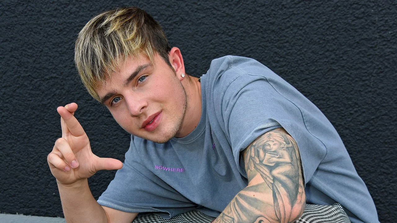 Mike Singer hat viele Tattoos Mike Singer hat viele Tattoos - Foto: Getty Images