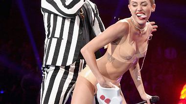 Miley Cyrus und Robin Thicke bei den VMAs - Foto: GettyImages