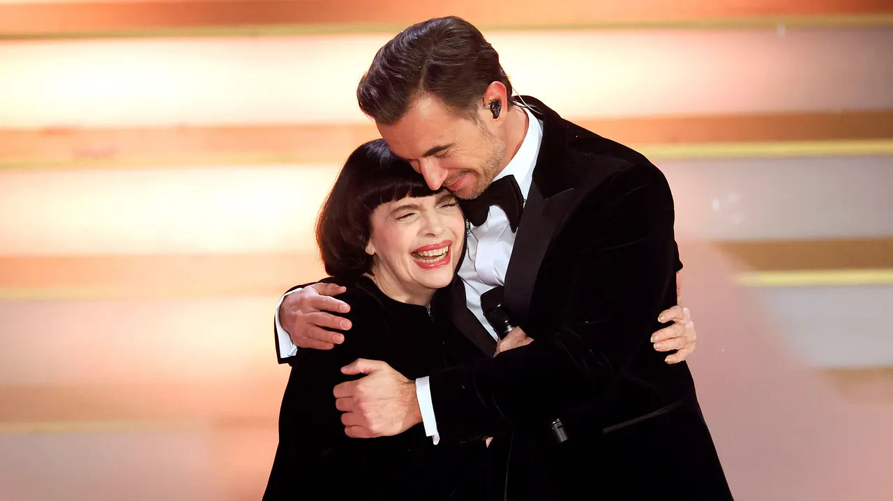 Mireille Mathieu und Florian Silbereisen Mireille Mathieu und Florian Silbereisen - Foto: IMAGO / Future Image / M . Kremer