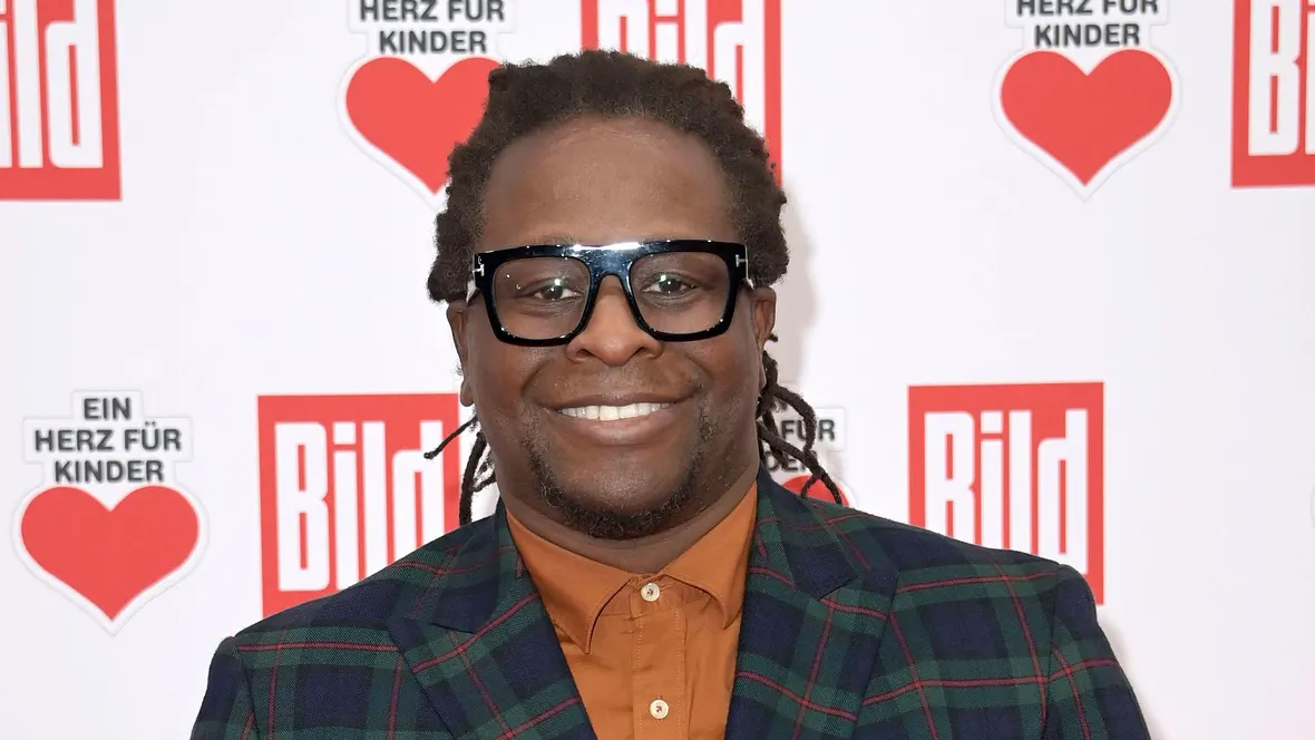 Mola Adebisi