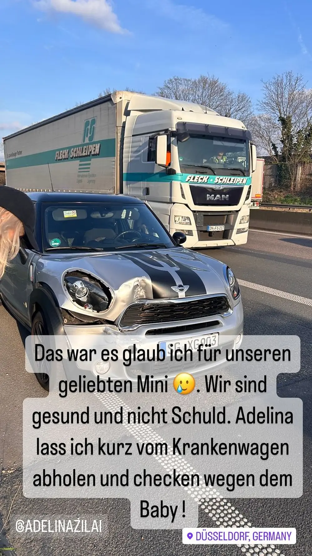 Mola Adebisi & Adelina Zilai - Autofunfall Mola Adebisi & Adelina Zilai - Autofunfall