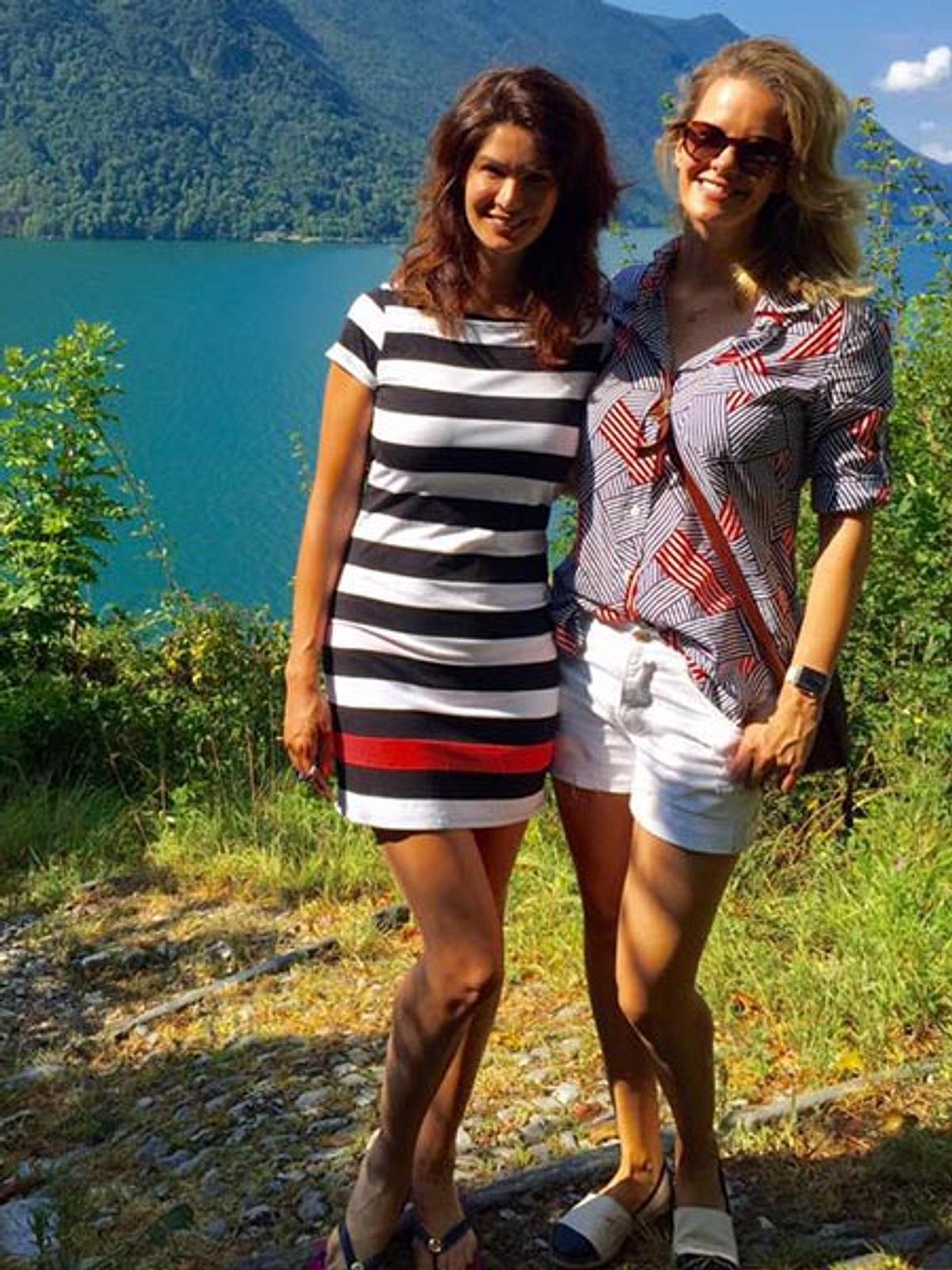 Monica Ivancan mit ihrer Schwester