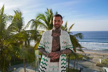 Marc-Robin posiert oberkörperfrei für "Ex on the Beach"