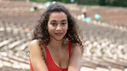  Nadja Benaissa