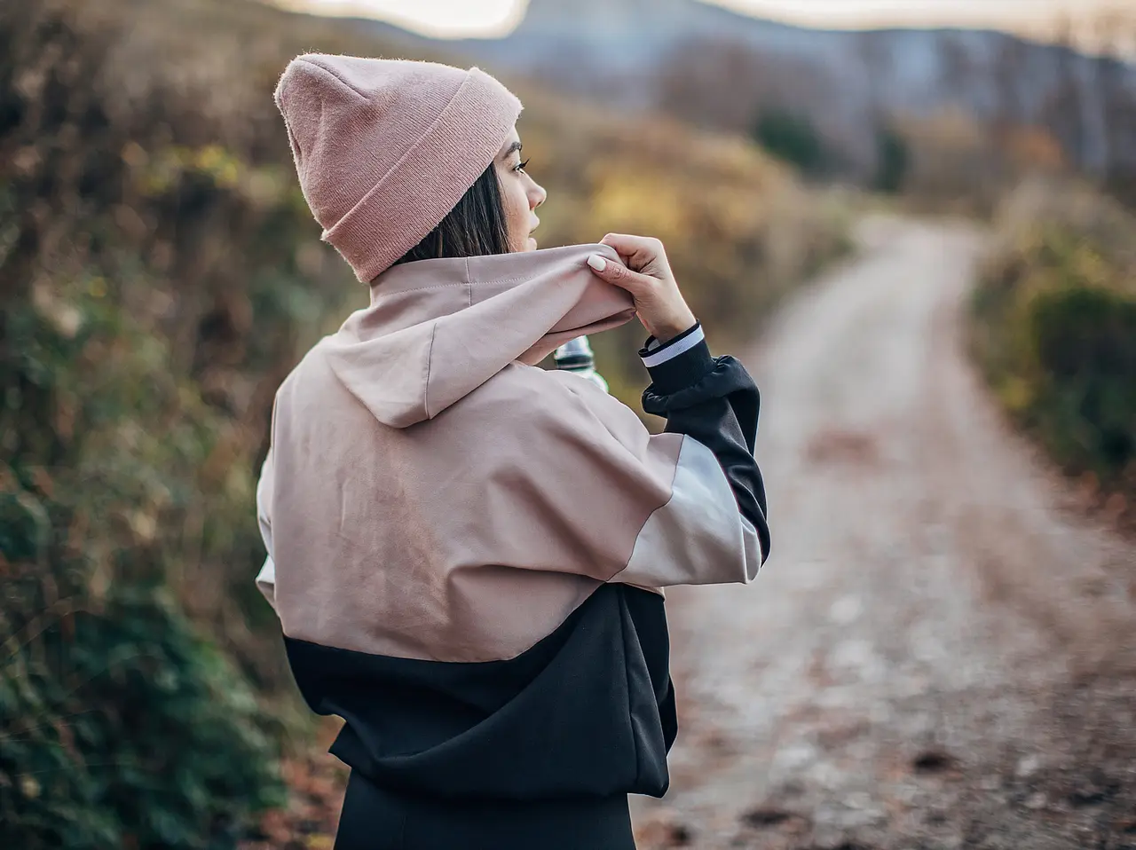 Naketano Nachfolger an Mädchen Naketano Nachfolger an Mädchen - Foto: iStock/Hirurg